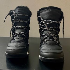 Sorel Women Winter Boot Size 11 - Brand New
